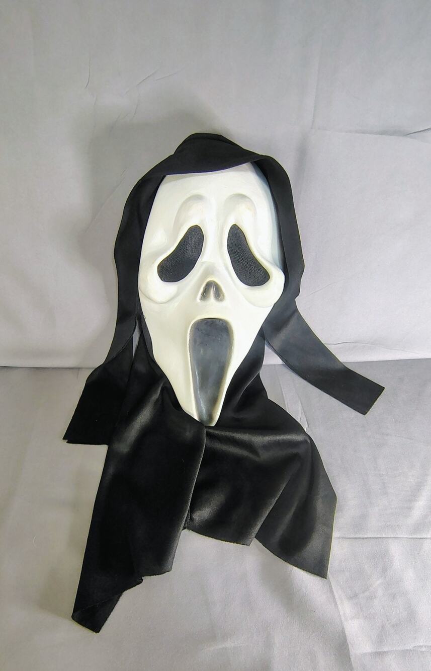 Scream Ghost Face Mask 1990's Fun World Halloween Vintage